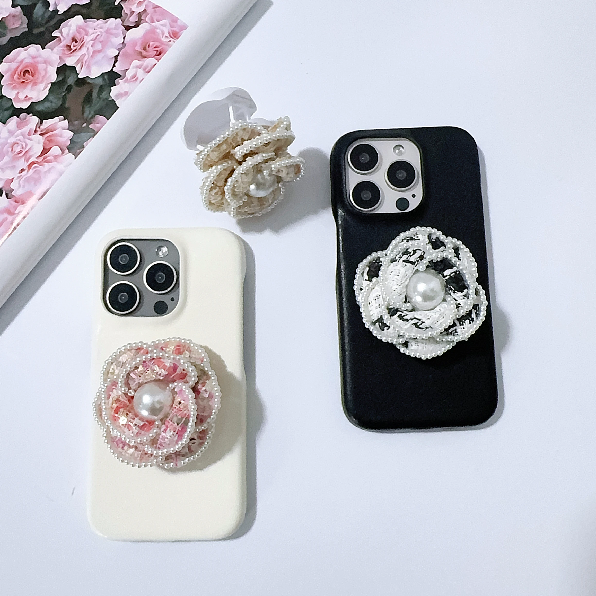 Custodia pieghevole in pelle PU con staffa pieghevole per fiore di perla di lusso per iPhone 16 15 14 Cover per telefono 13 12 11 Pro MAX Custodia rigida antiurto posteriore