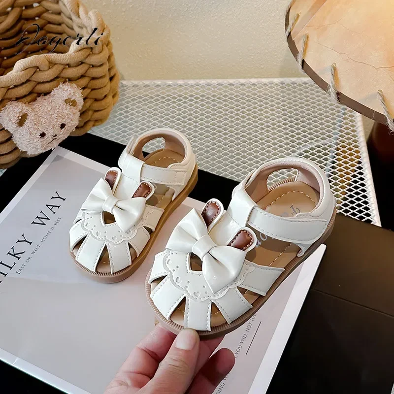 

Летние сандалии для маленьких девочек, дышащая мягкая подошва, милые дышащие туфли на плоской подошве, одноклассник, милый кролик, однотонный размер 22-31