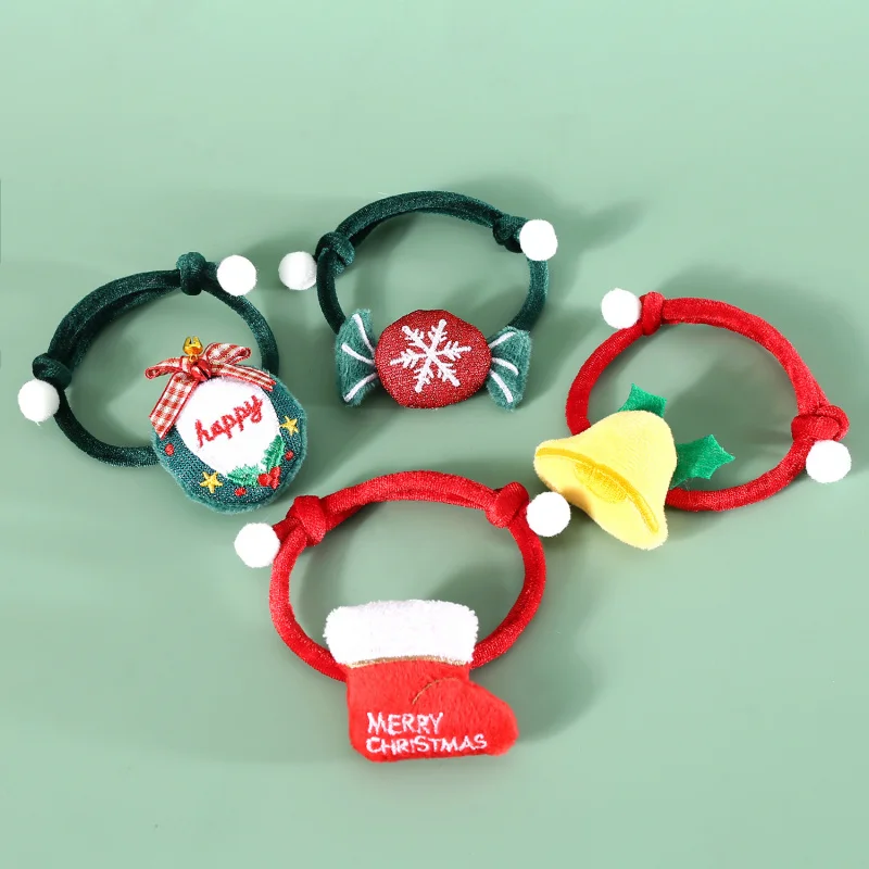 2024Pet Necklace Red and Green Velvet Adjustable Rope Plush Stockings Bell Candy Garland Dog Rabbit