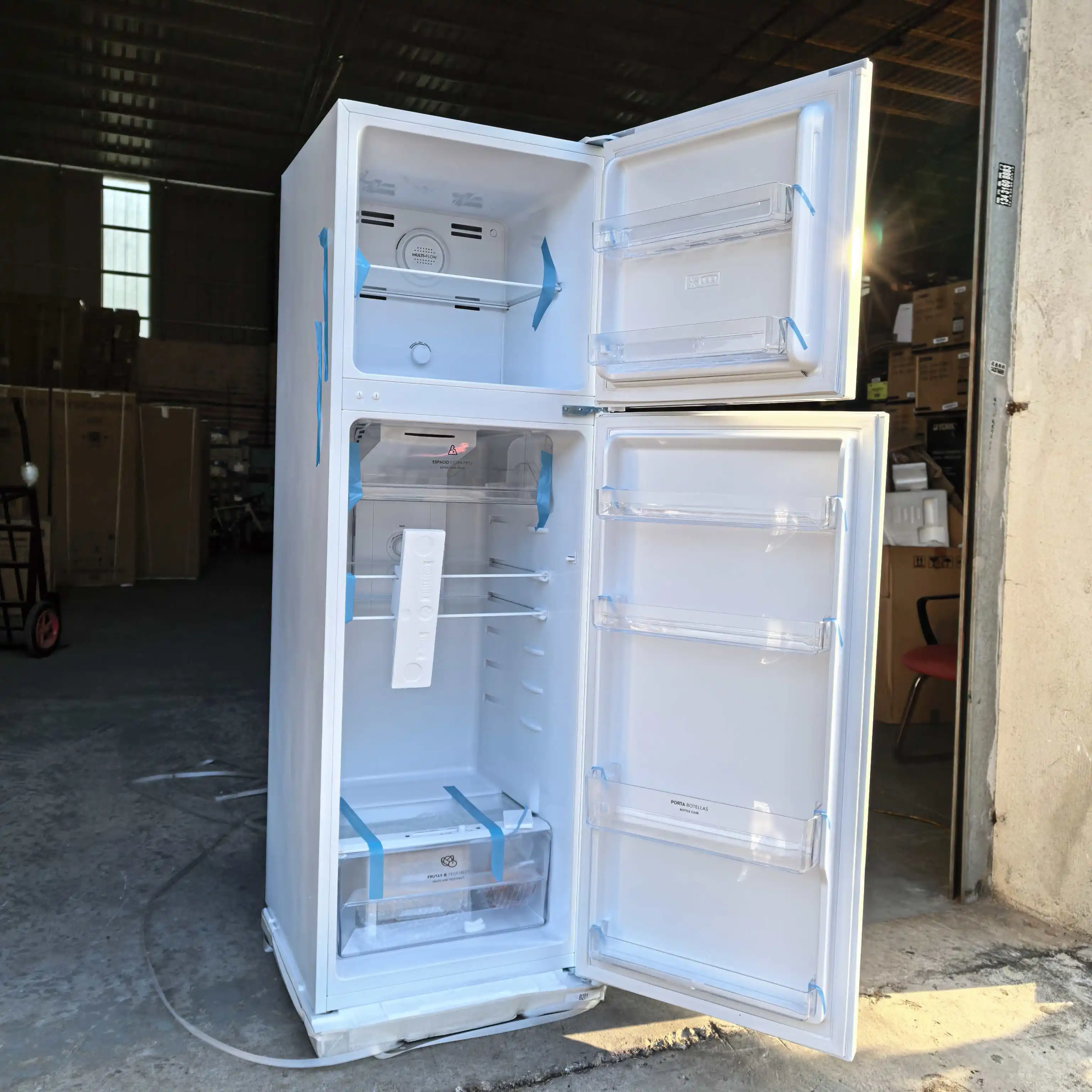 Free Standing Double Door Fridge Top Freezer 260L Air Cooled Two Doors Refrigerator Cheap Price 110V 220V 50/60HZ