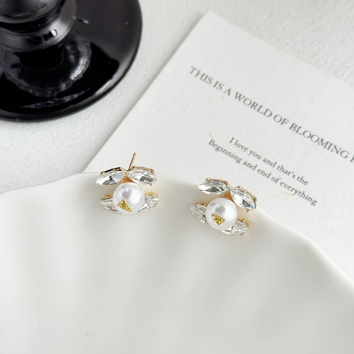 New Zircon Double C Imitation Pearl Earrings With Female Charm Sweet And Exquisite Versatile Earrings