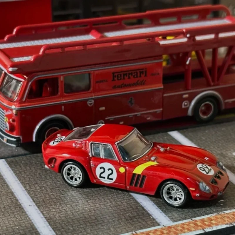 ชุดรถฮอตวีลส์พรีเมียม คัลเจอร์ทีม ทรานสปอร์ต ปี 2025 รถเฟอร์รารี่ 250 ไลกัน ไฮเปอร์สปอร์ต โตโยต้า เออี86 รถไดแคสต์สเกล 1:64
