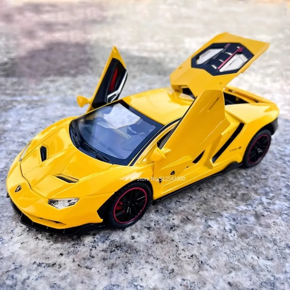 1:24 Skala Lambor LP770 Sportowy model samochodu Zabawka Dźwięk Światło Diecast Alloy Supercar Symulacja pojazdów Modele Chłopcy Prezenty świąteczne