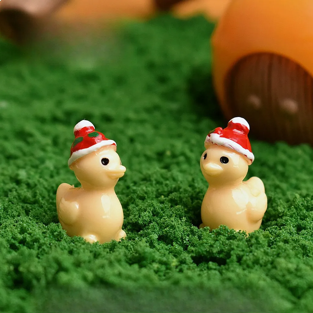 100pcs Christmas Duck Miniature DIY Craft for Keychain Jewelry Making Home Decoration