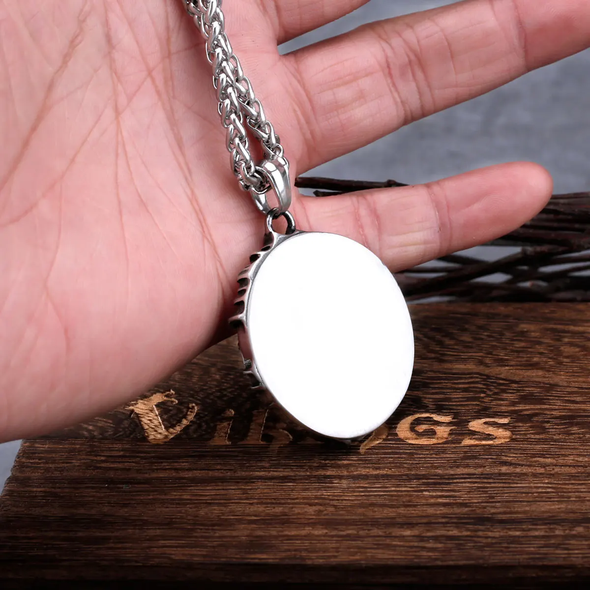 Nordic Vikings Lion Necklace Men\'s Stainless Steel Punk Biker Fashion Vintage Pendant Necklace Hip Hop Chain Animal Jewelry Gift