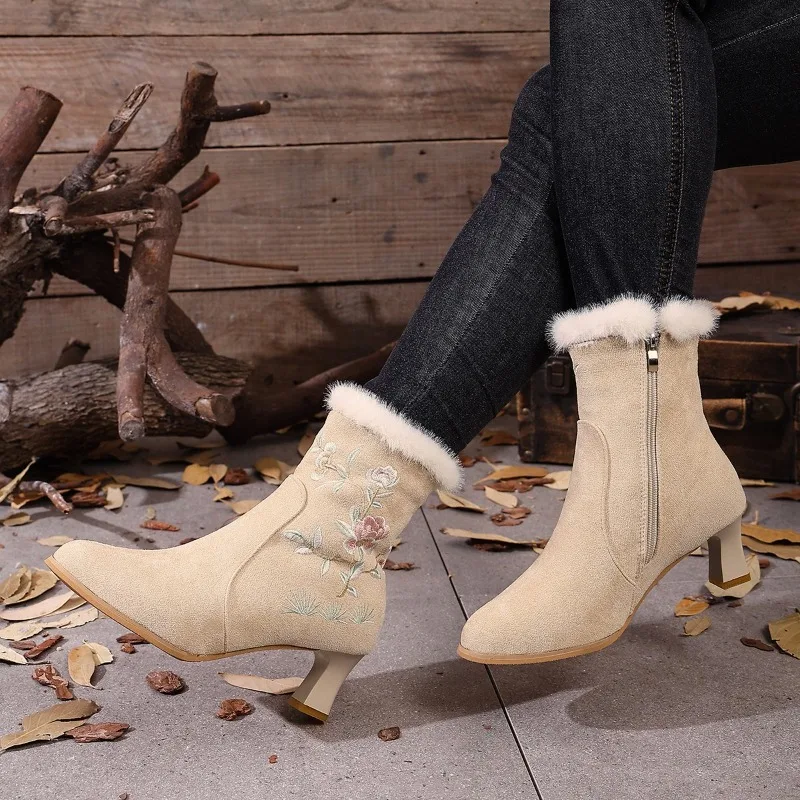 أحذية طويلة مطرزة على الطراز الوطني، أحذية صوف سميكة دافئة بمقدمة مدببة #2