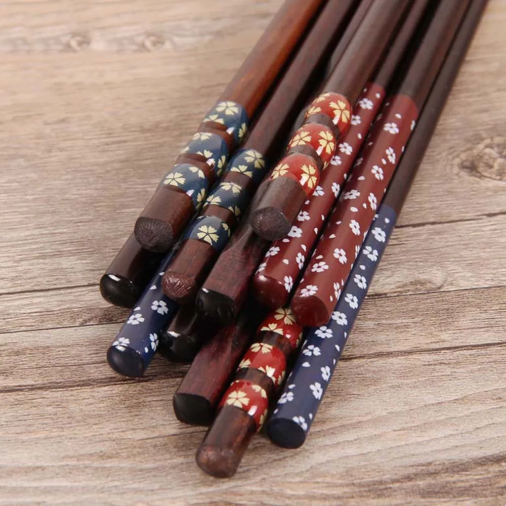 Healthy Restaurant Tableware Cooking Japanese Natural Wooden Sushi Chopsticks Wood Chopsticks Kitchen Tools Dinnerware