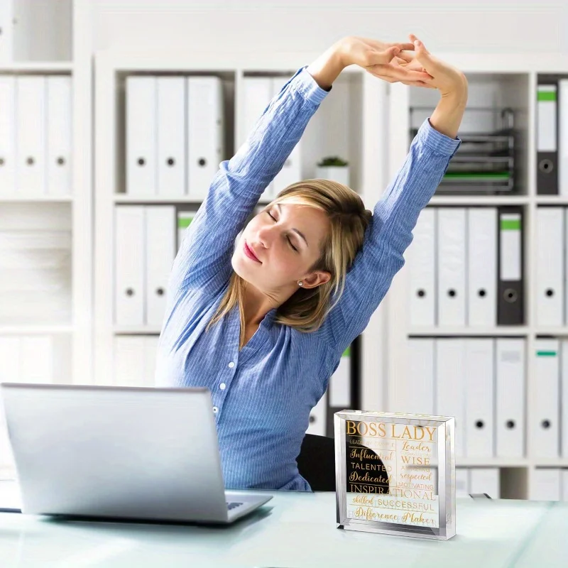 هدايا Yalikop Boss Lady للنساء: ديكور مكتب/مكتب أكريليك (أقتباس ملهمة) - تذكار تقدير الرئيس، ثقالة الورق.