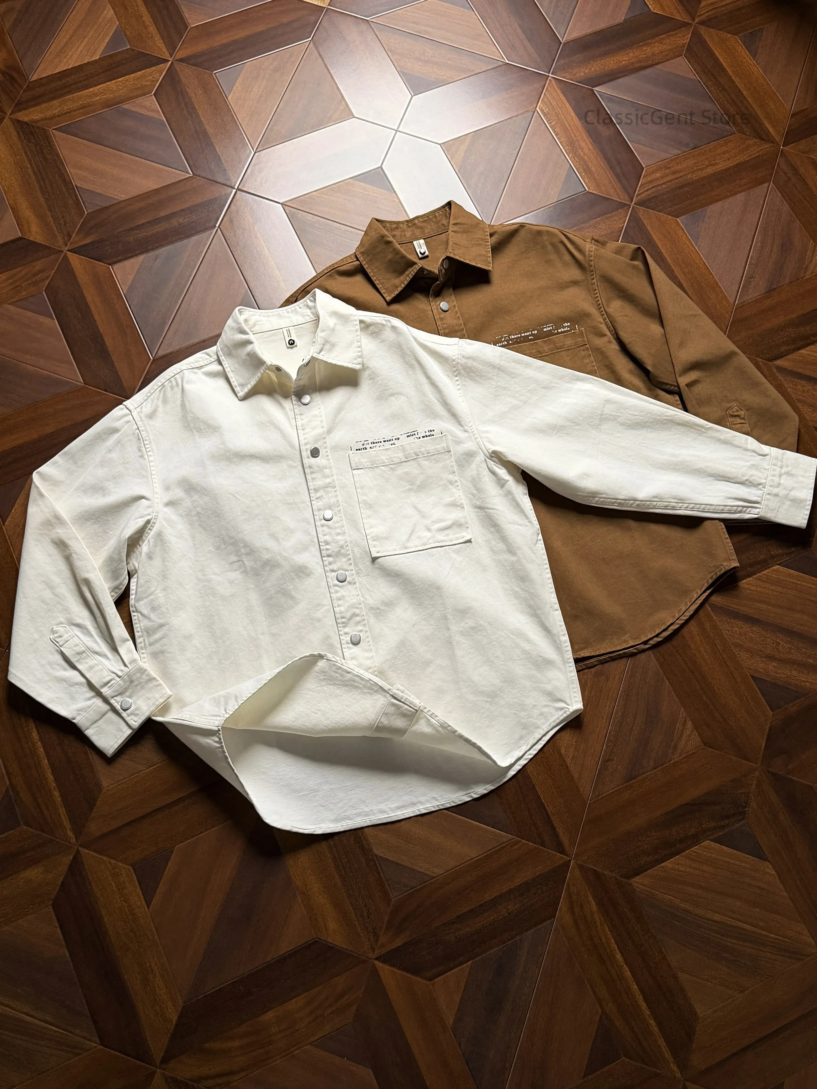 New light work wear versatile basic white long-sleeved shirt, the cuffs can be adjusted.