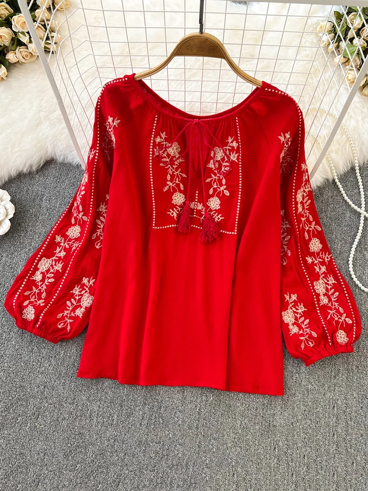 EWQ Fashion Loose Women\'s Blouse Embroidered Design Lace-up Collar Lantern Sleeves Pullover Tops 2024 New Clothing 27C237