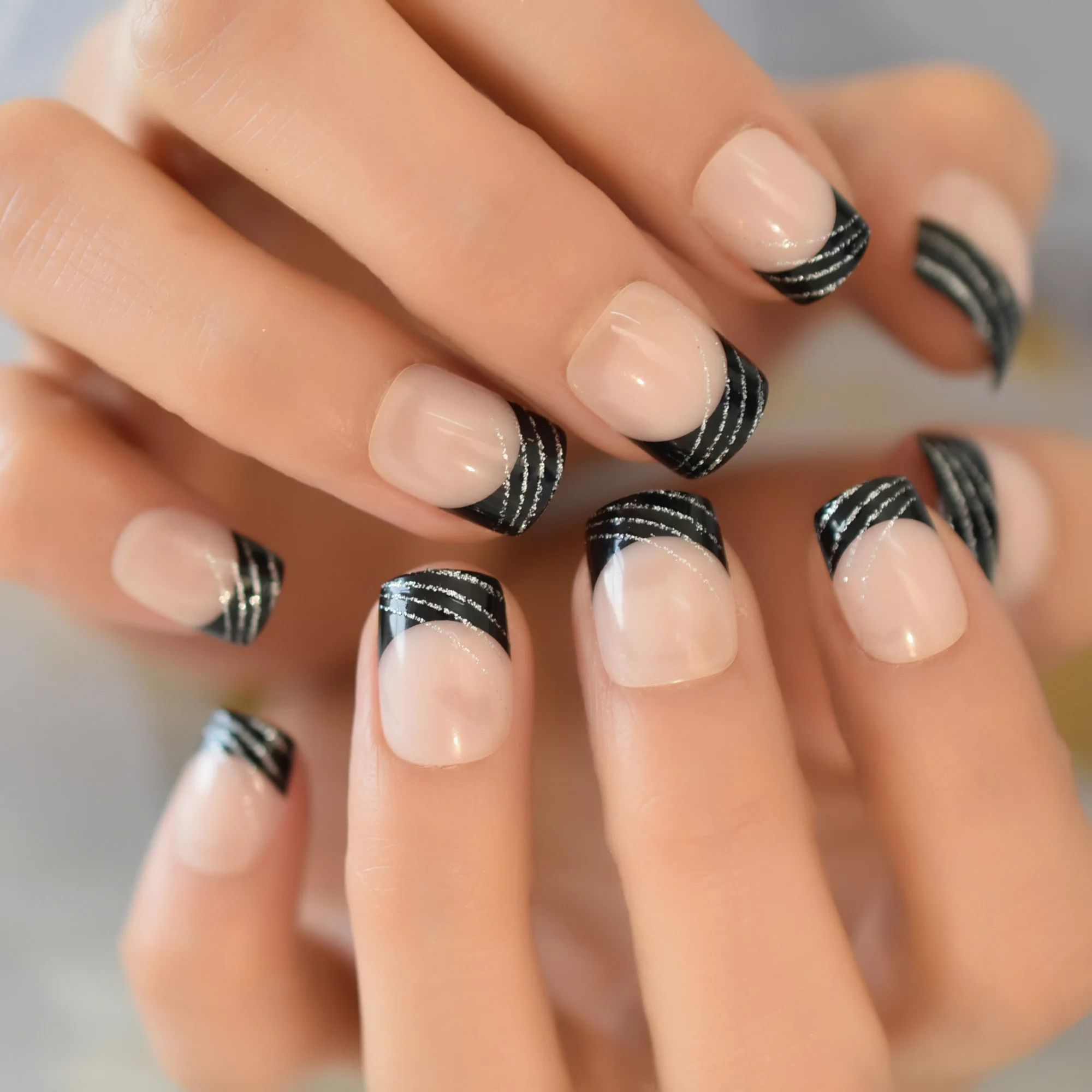 Press On Nail Art With Black Lace Designs French Nail Decorations Set Short Nude Artificial Fake Nail Tip