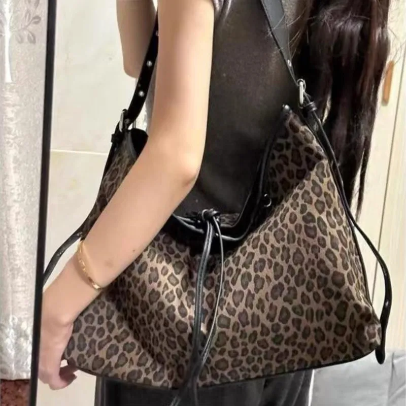 

Hot Girl Fashion Leopard Print Tote Bag Women Vintage Large Capacity Underarm Bag Ladies Y2k Commute Shoulder Crossbody Bag 2025