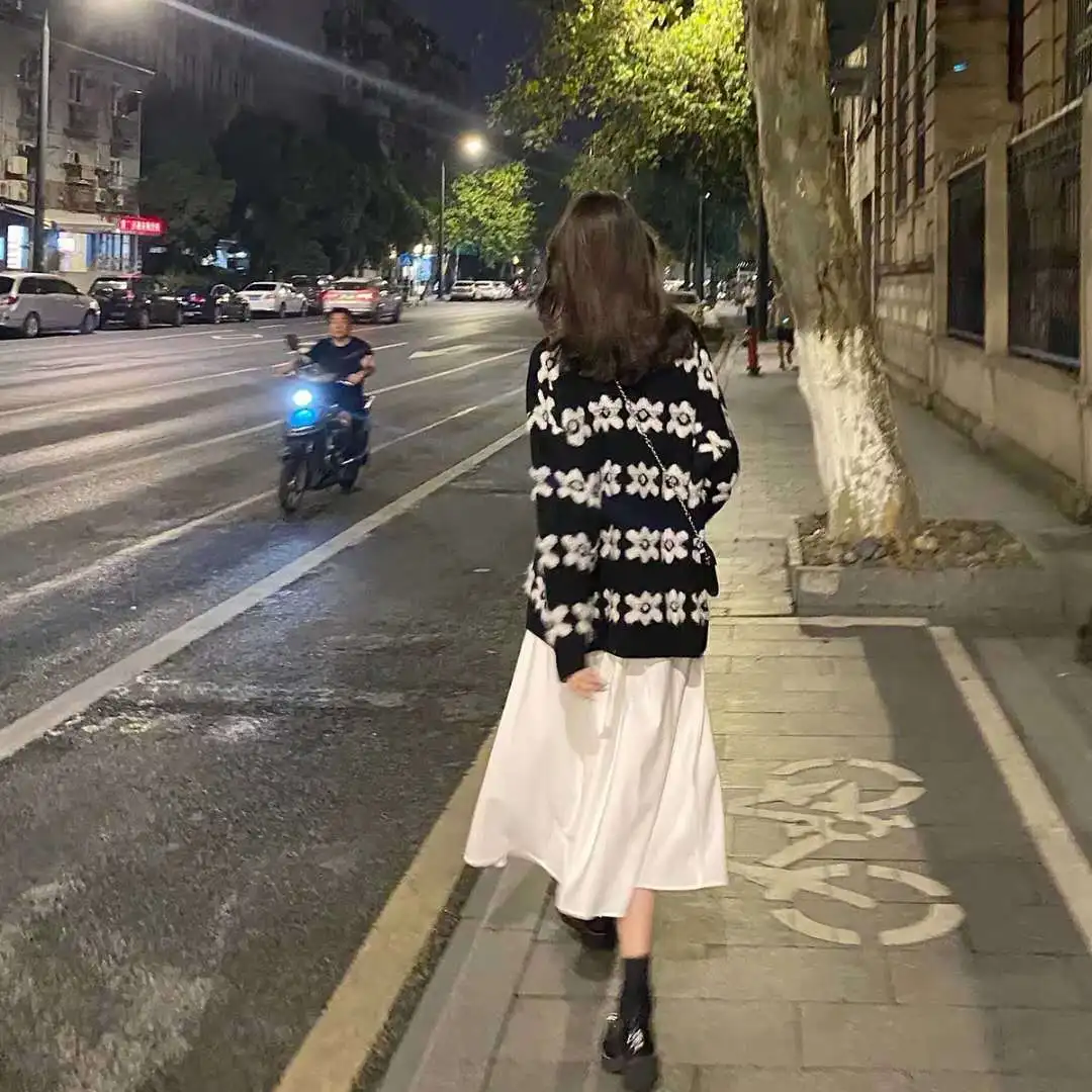 Fashion Casual Women's Dress Autumn and Winter Loose Lazy Style Top+aged Skirt Elegant Women's Two-piece Set