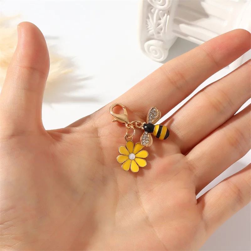 سلسلة مفاتيح نحلة للرجال والنساء، إكسسوارات نحلة لطيفة لحقيبة المحفظة ومحفظة الظهر وحلقات مفاتيح العسل للرجال والنساء