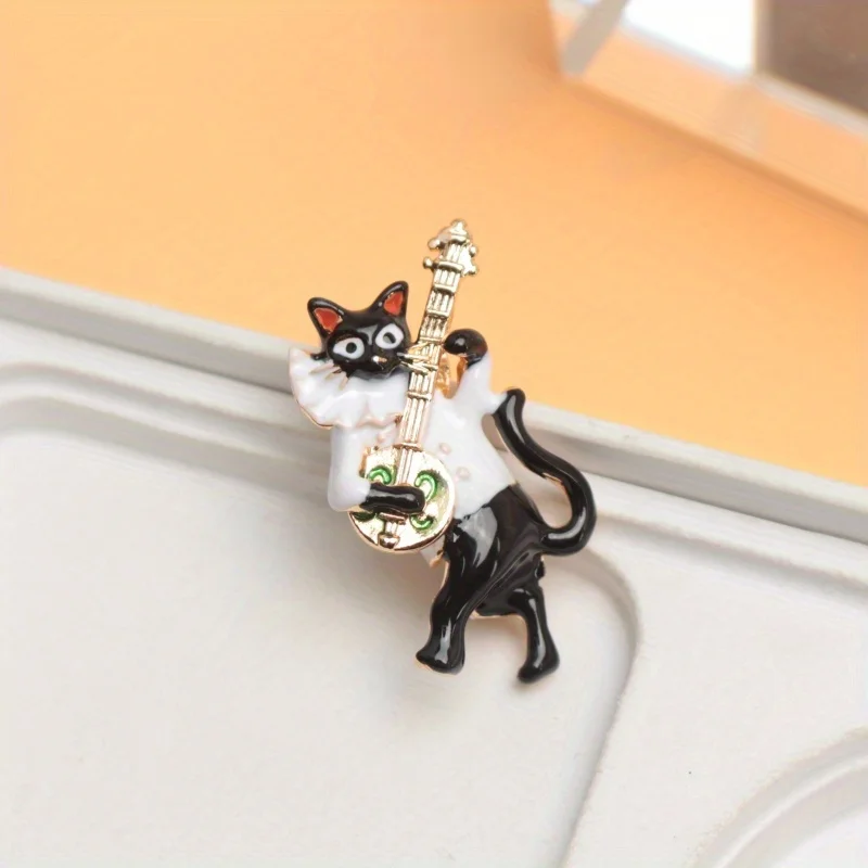 Creative Design Cute Playing Pipa Black Kitten Brooch Male and Female Pin Accessories Student Bag Clothing Accessories Gifts