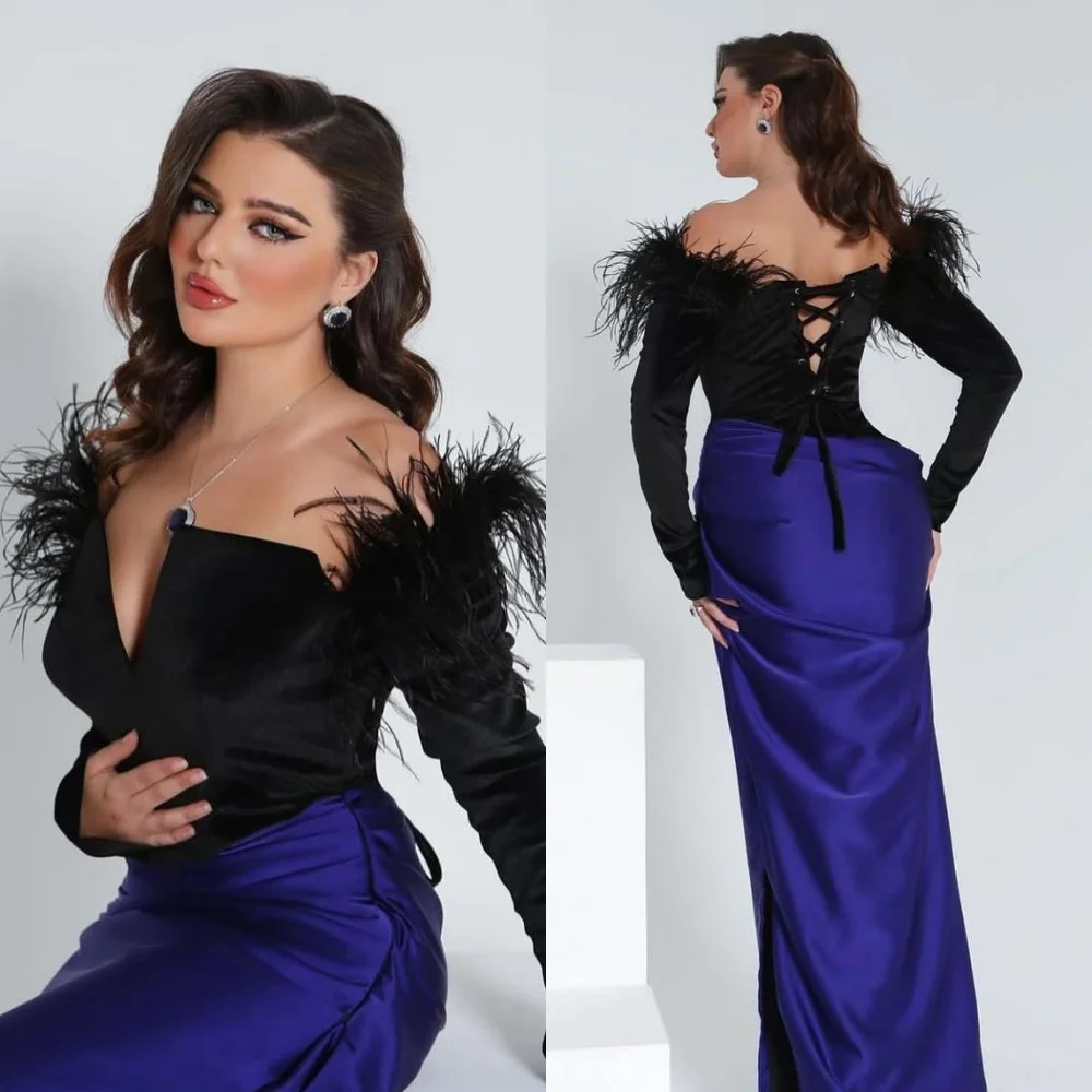 

Customized Modern Style Pleat Feather Straight Strapless Long Dresses Bespoke Occasion Dresses Exquisite Unisex