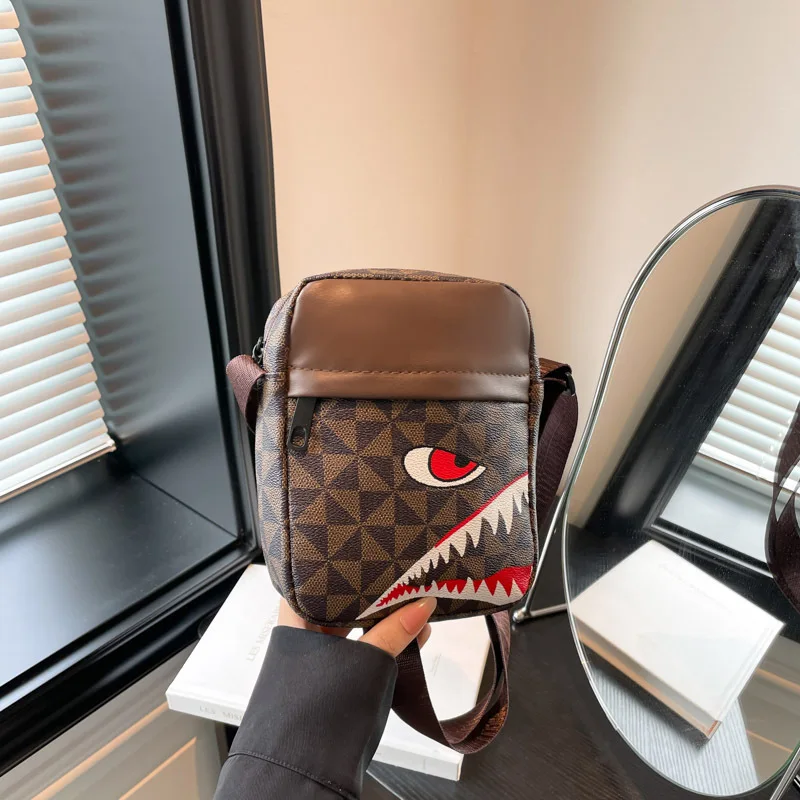 

2025 New Wide Strap Crossbody Bag - Waterproof Backpack with Doodle Print, Adjustable Shoulder Bag for Outdoor/Casual