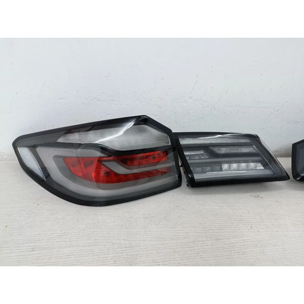 Custom edition Taillight Assembly for BMW 5series G30 2017-2020 BMW F90 M5 520i 530i LED Running Light LED Turn Signal LCI light