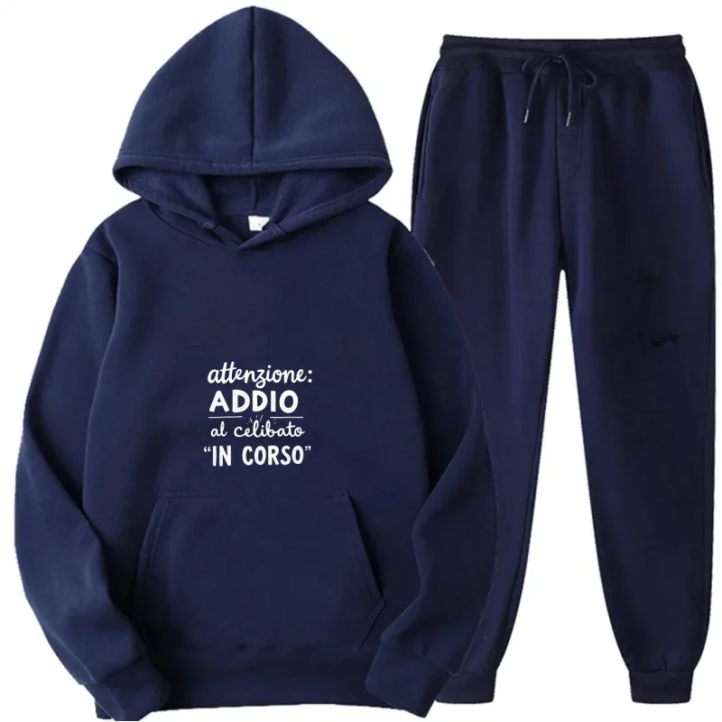 Conjunto de moletom cinza com padrão impresso e atenção de texto Addio Al Celibato In Corso