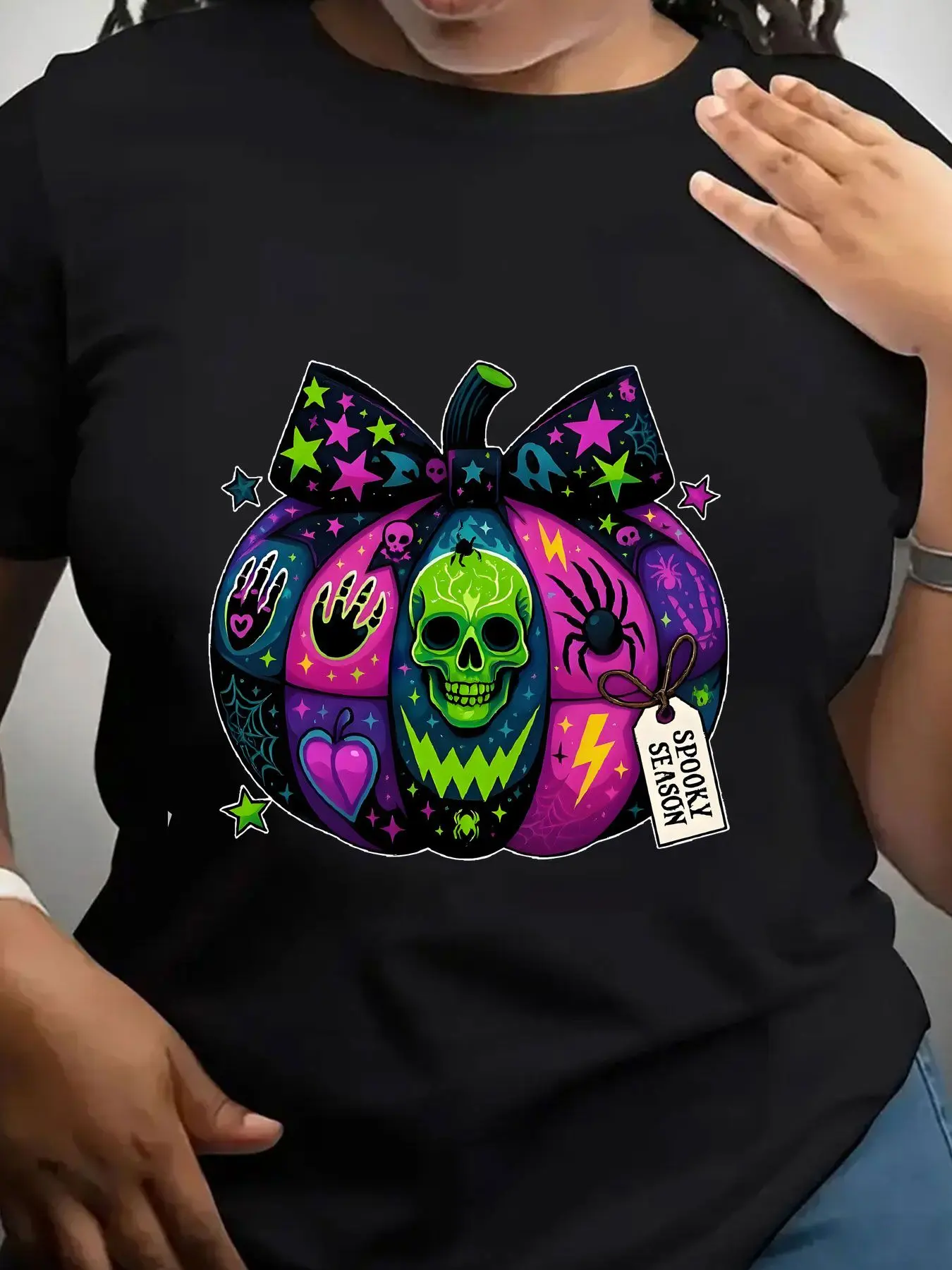 Women's Trendy Crew Neck T-Shirt Colorful Halloween Pumpkin Skull Design Suitable for Casual Sportswear