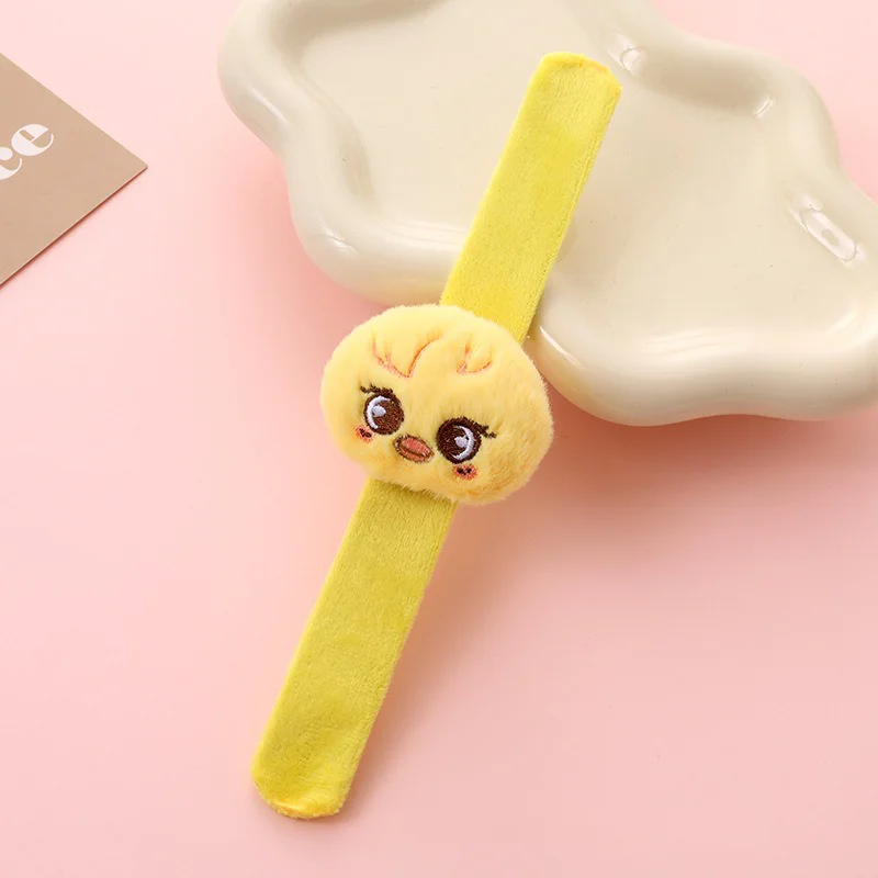 الكرتون معصمه لينة Kpop مروحة دمية قلادة أفخم دمية محشوة لعبة لطيفة على ظهره الديكور هدية عيد ميلاد مهرجان التبعي