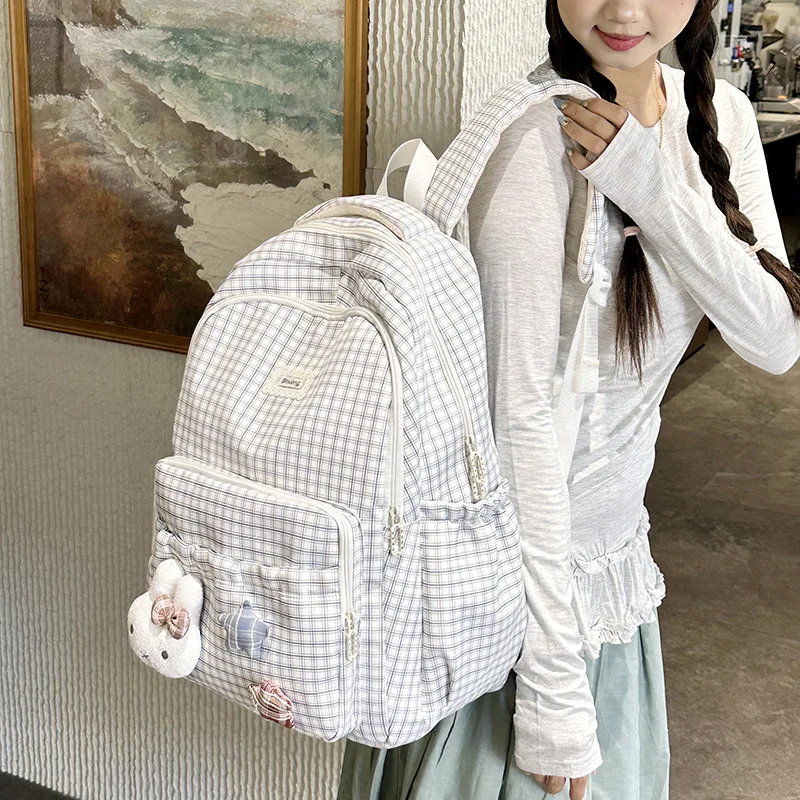 Fresh Floral School Backpack for Girls Lightweight Waterproof Casual Daypack for Spring Outing and Daily Use