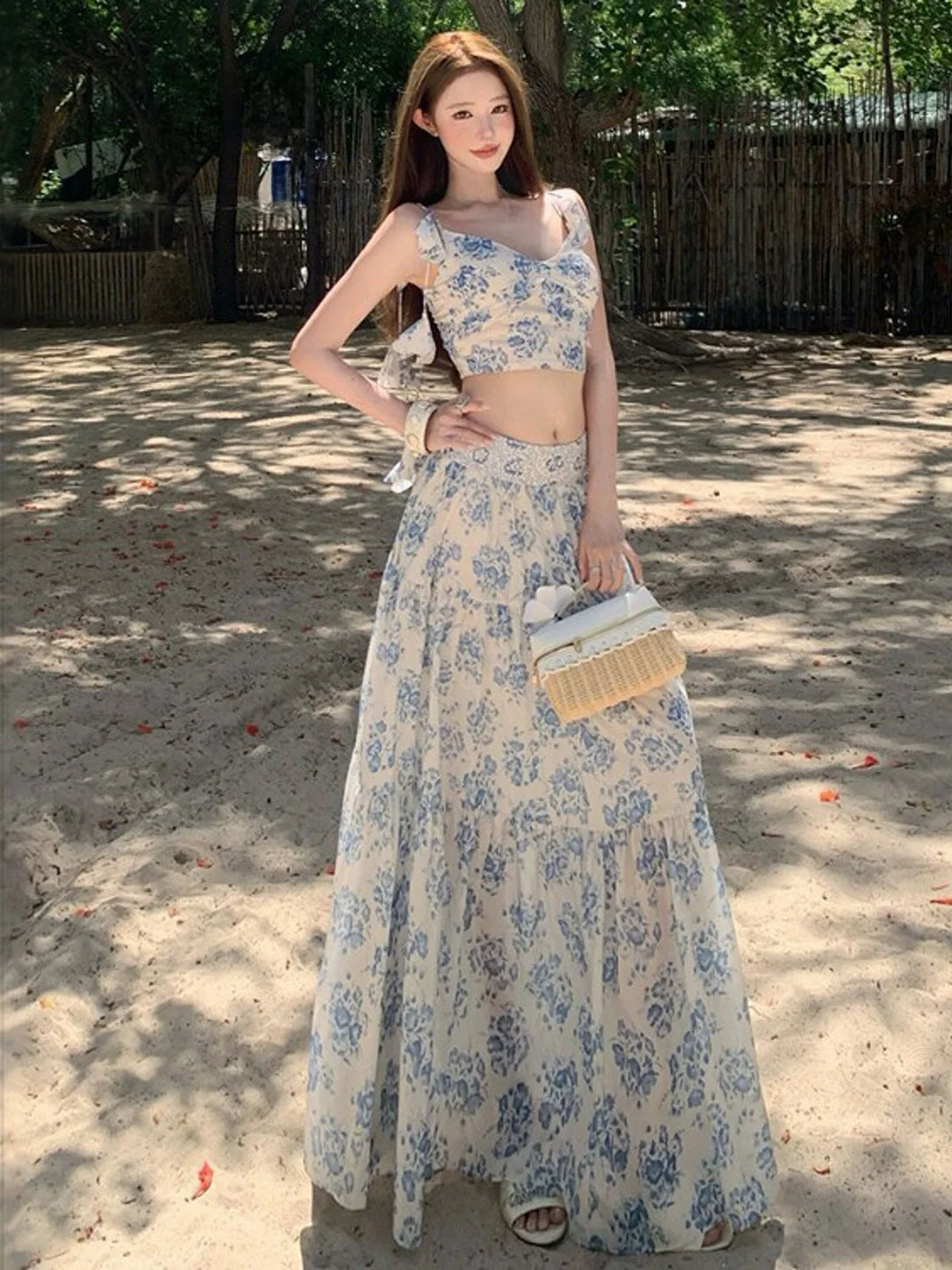 

Gentle Wind Unique Super Cute Strap Top Half Skirt Two Piece Set Complete OOTD Summer 2026 Comfortable Fashion Women's Ensemble