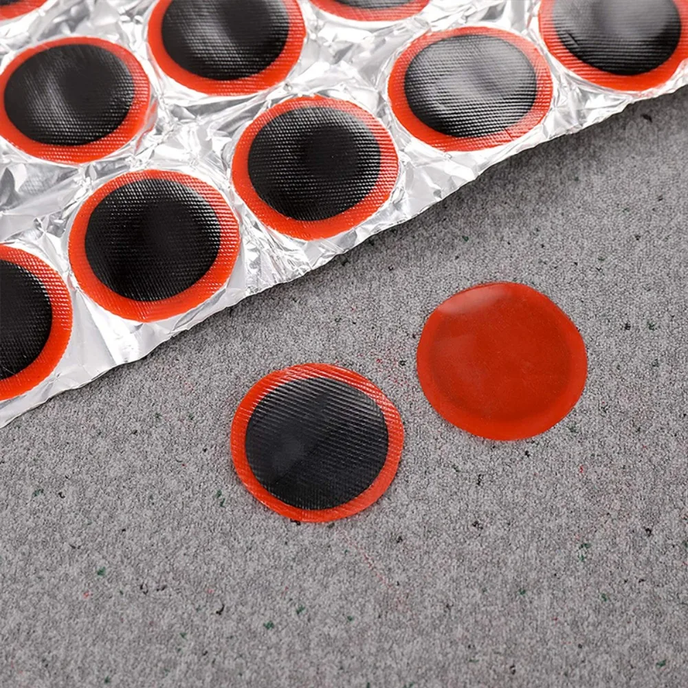 แผ่นปะยางรถจักรยาน 48 ชิ้น แผ่นยางซ่อมยางในแบบพกพา รูปทรงกลมและสี่เหลี่ยม อุปกรณ์ซ่อมจักรยาน ปี 2023