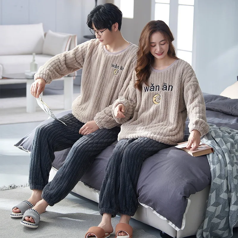 Casal flanela Plush Grosso Pijamas Set, homens e mulheres, tamanho solto, Warm Coral Velvet, Roupa para casa, Novo, Welcome Deal Discount
