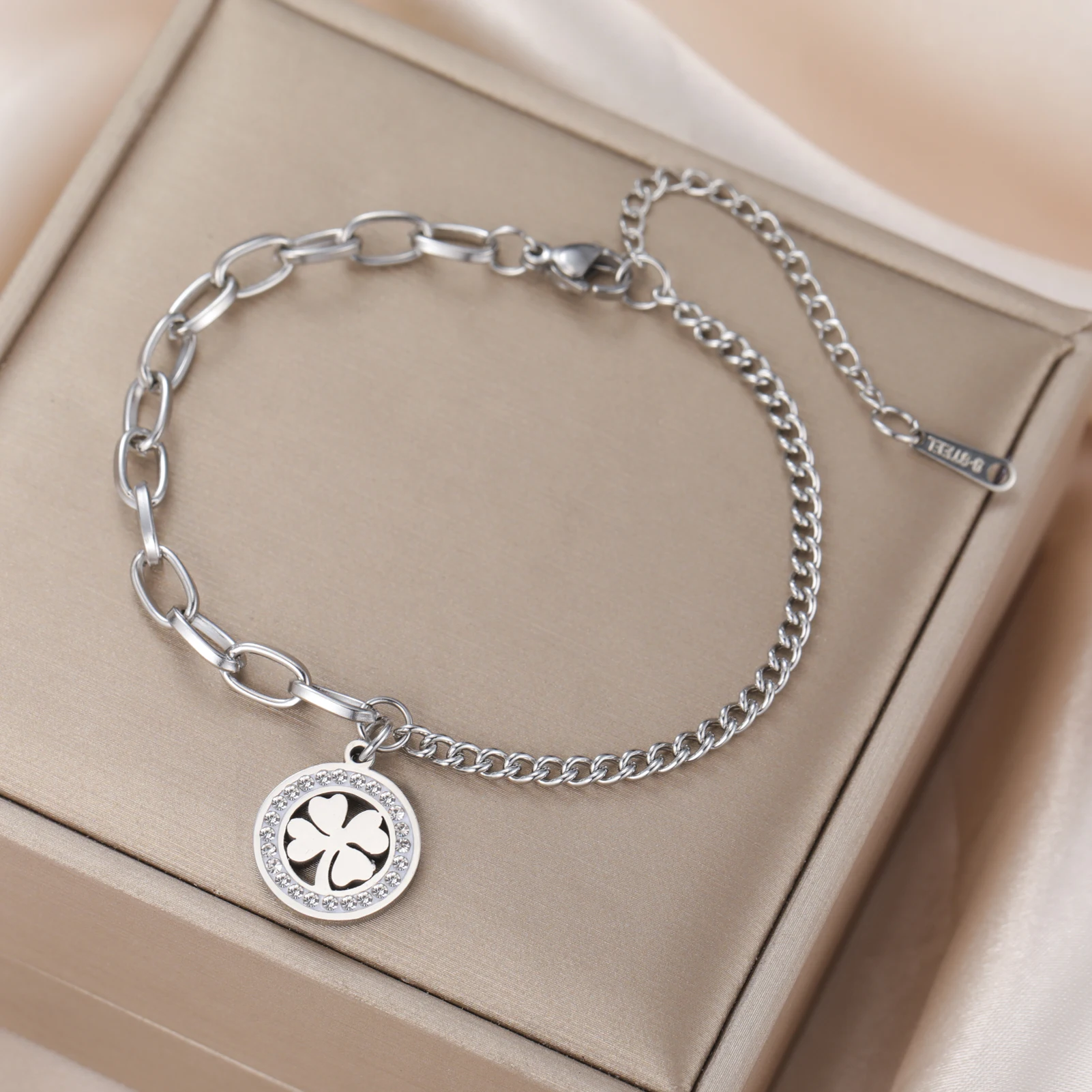 COOLTIME Edelstahl Runde Klee Armbänder Frauen Mode Klassische Zirkon Kristall Armband für Frauen Schmuck Geburtstag Geschenke – Detail 11