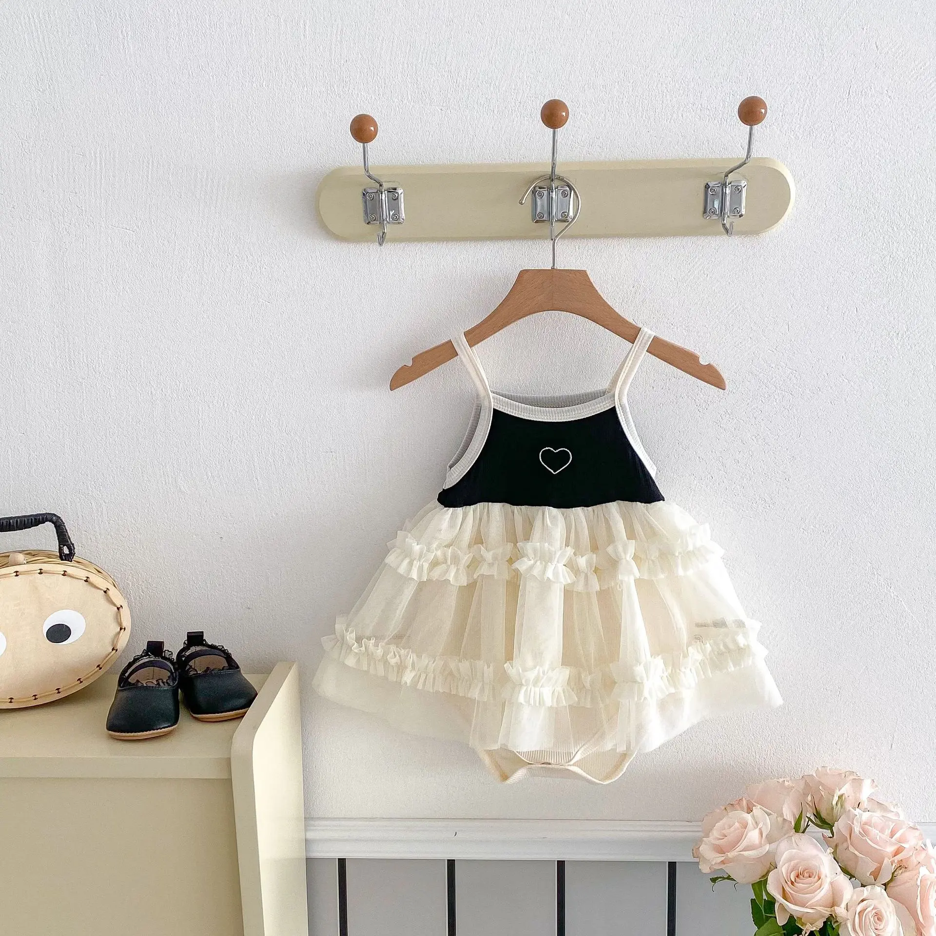 2024 Summer New Baby Girl Sleeveless Sling Bodysuit Sweet Princess Gauze Dress Infant Toddler Cute Heart Print Jumpsuit 0-24M