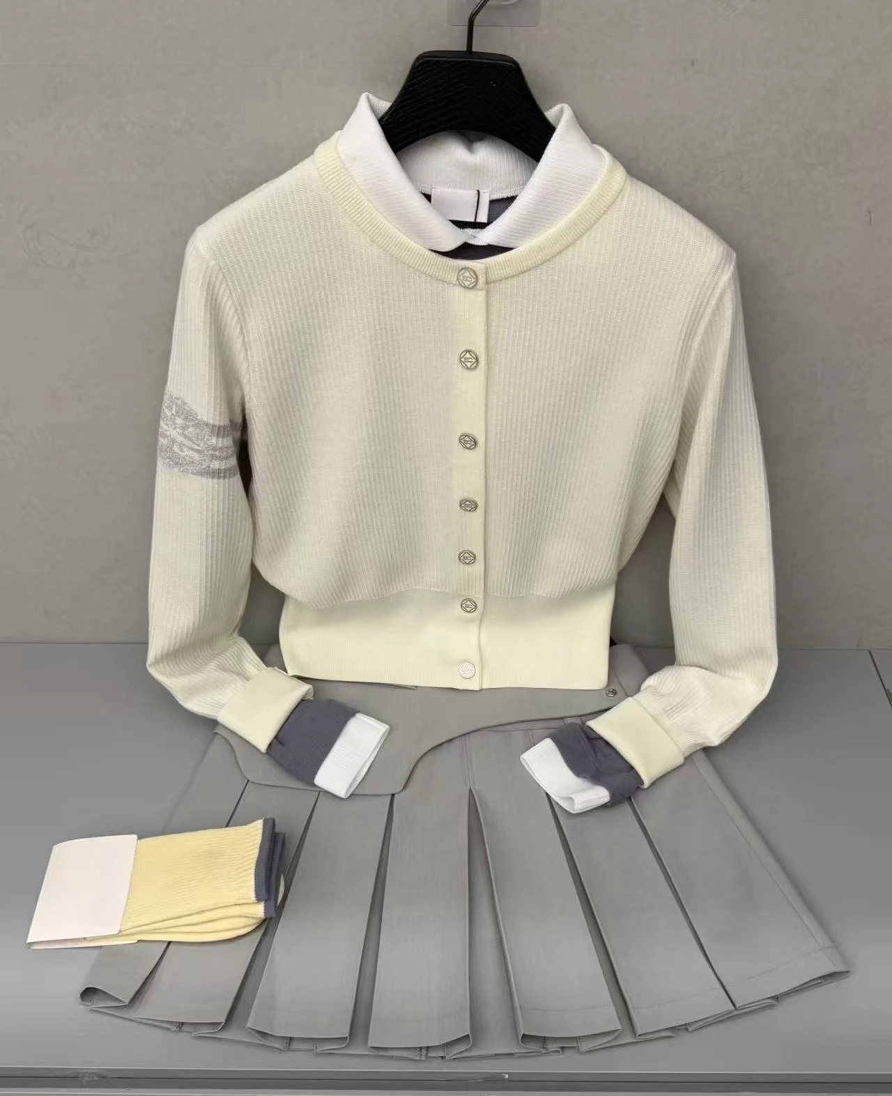 2026 Early Autumn Women Golf Baseball Jacket, Crew Neck Long Sleeve Micro‑Thick Soft Knit CoatOutdoorSportswear Casual Daily Top