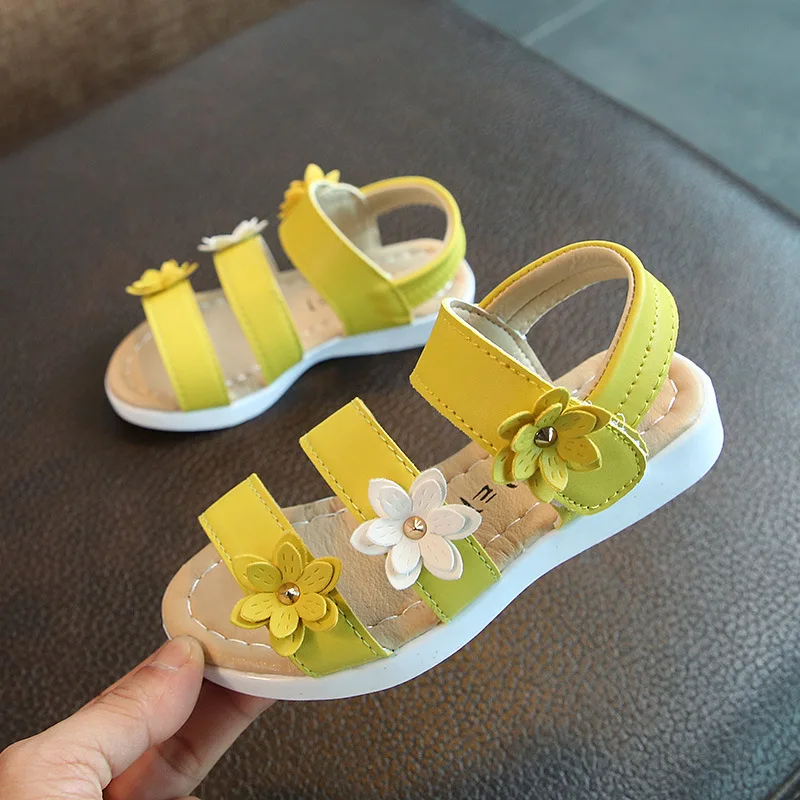 Sandali per bambini ragazze Platform Flats Princess Flower Kids Baby Summer Shoes 21-36 Beige Pink Soft Footwear Fashion