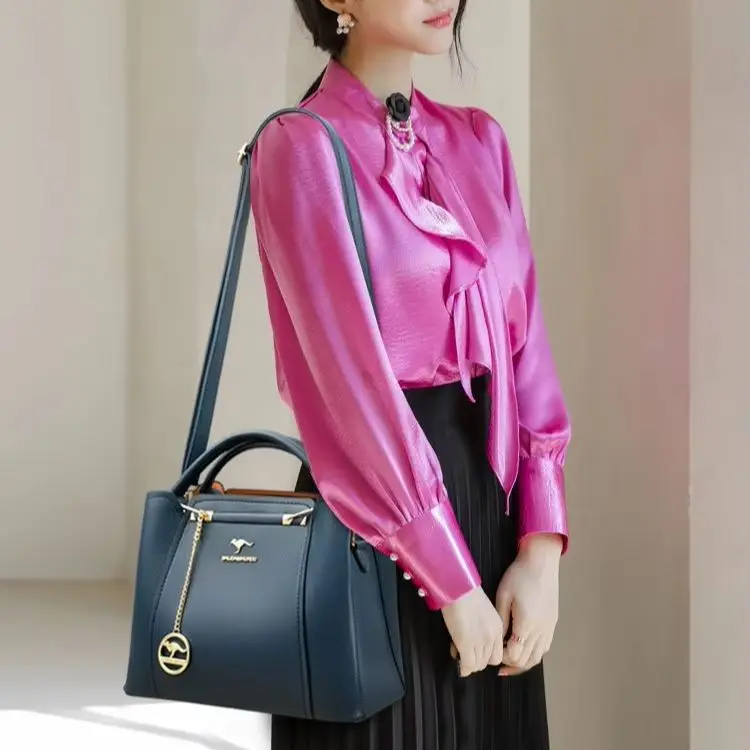 Thumbnail 4 - #13 Discounted Leather Shoulder Bags Worth Buying