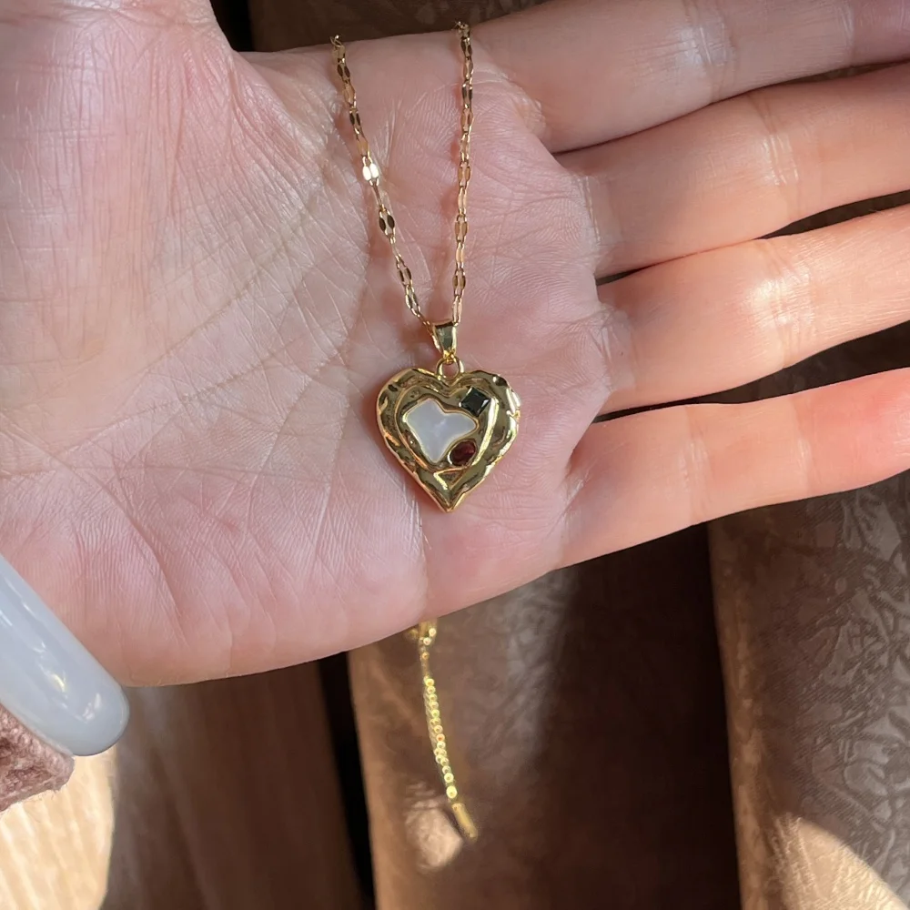 2025 جديد Hot البيع الفولاذ المقاوم للصدأ القلب شل Charms للنساء تشيكوسلوفاكيا الباروك قلادة الحب مجوهرات هدايا عيد الحب