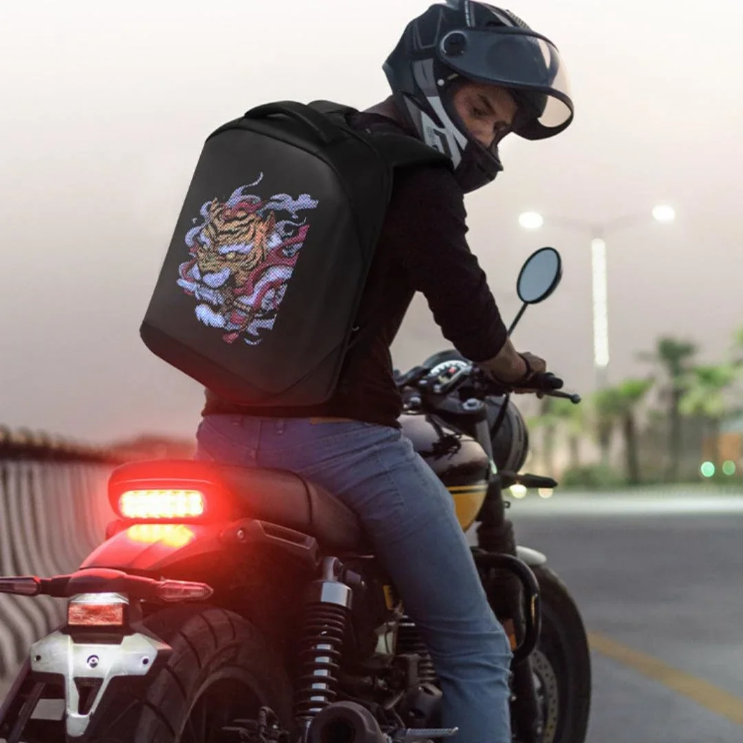 New Smart APP Control DIY Multilingual LED Backpack Portable Walking Billboard Outdoor Led DisplayScreen Bag Motorcycle Backpack
