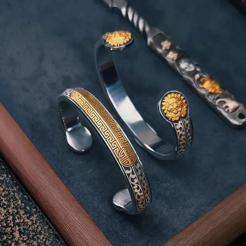 Pulsera Bazaar de rama Vajra de tres reinos, artesanía de oro antiguo de hierro-jian, joyería de la suerte Retro