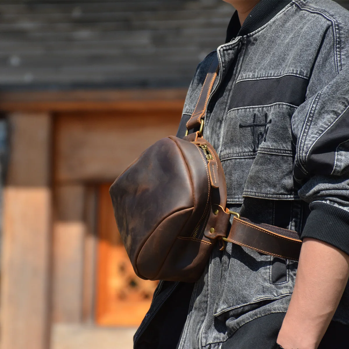 

casual outdoor daily high-quality first layer cowhide men's crossbody bag vintage genuine leather sport small shoulder bag