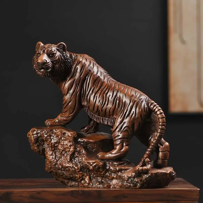 

Wood carving tiger decoration Feng Shui fortune Solid wood carving wood crafts mahogany tiger roar living room home decoration