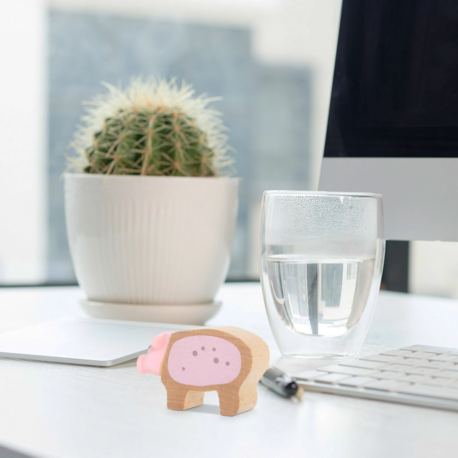 

Exquisite Mini Pig Ornament Bright Color Farm Animal Desktop Piggy Micro Landscape Decoration Wood Plastic Material