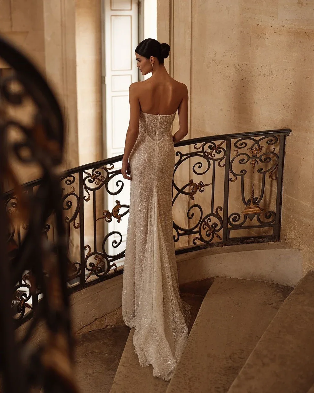 تخصيص بسيط حمالة حورية البحر فستان الزفاف لامعة الترتر الديكور الساتان انفصال قطار مطوي فستان زفاف Vestido De Novia