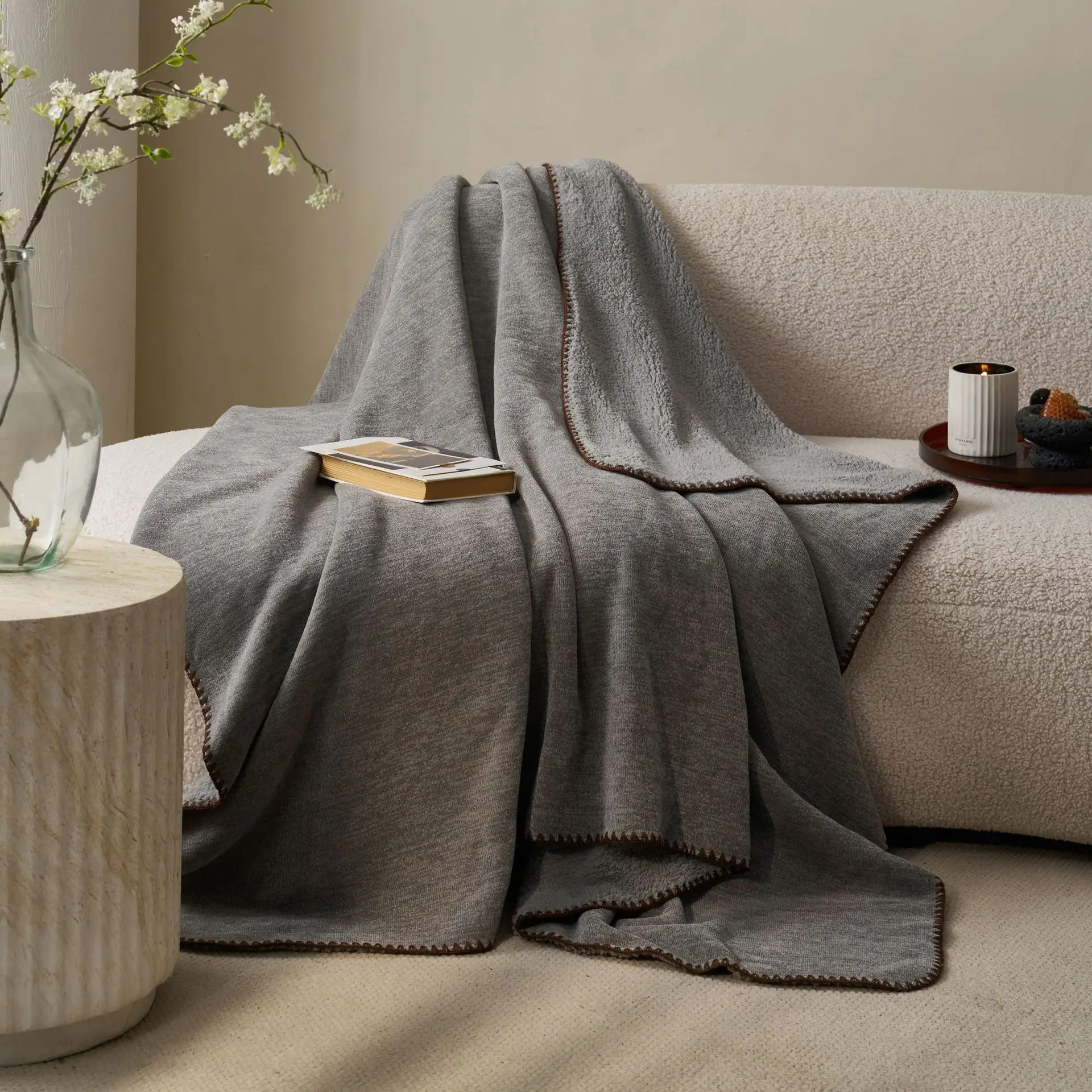 New Autumn And Winter Blanket Maillard Thickened Warm Fleece Blanket Bedroom Light Luxury Sofa Shawl Nap Blanket