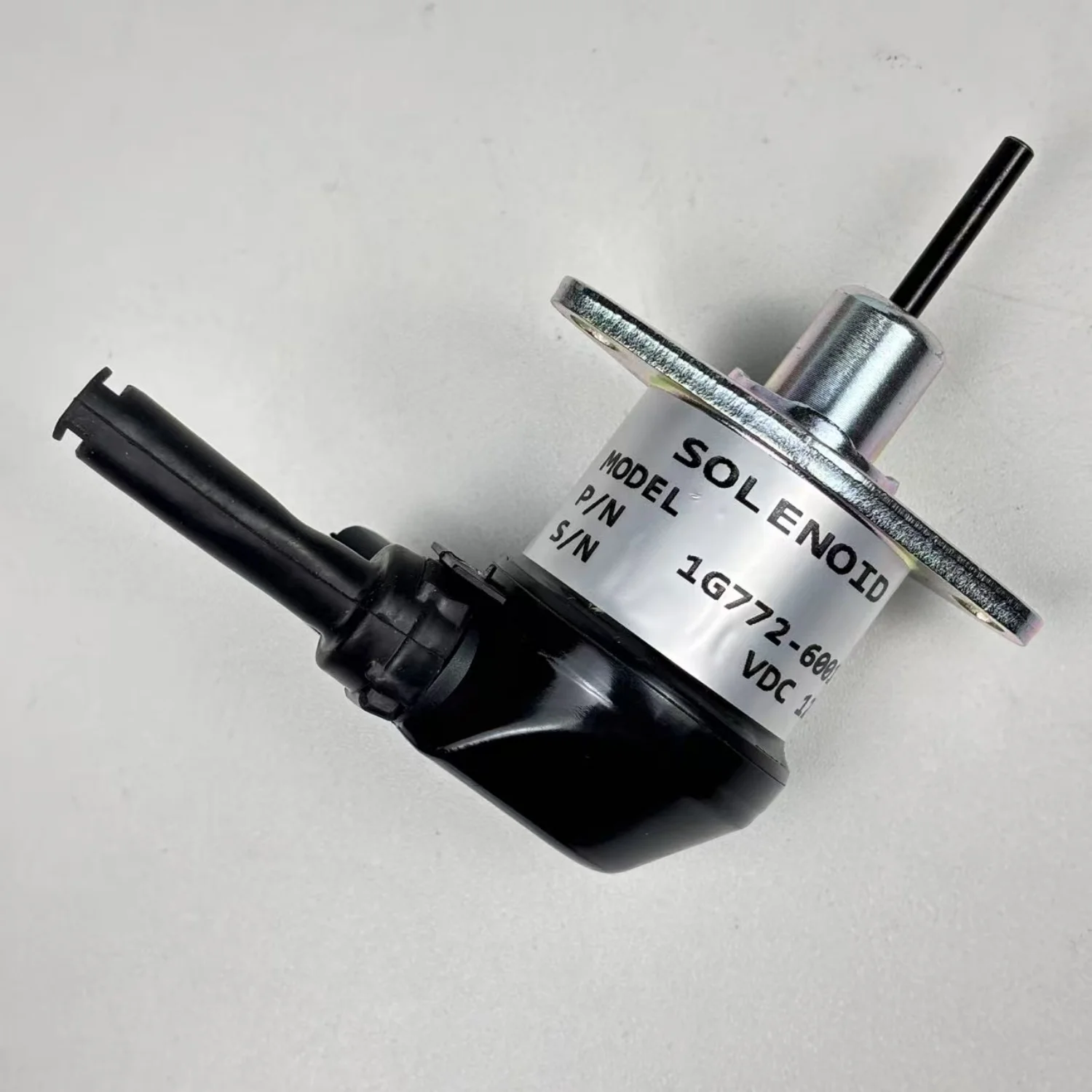 12V Solenoid Valve 1G772-60012 1G772-60014 For Kubota V3300 V3600 V3307 High Quality
