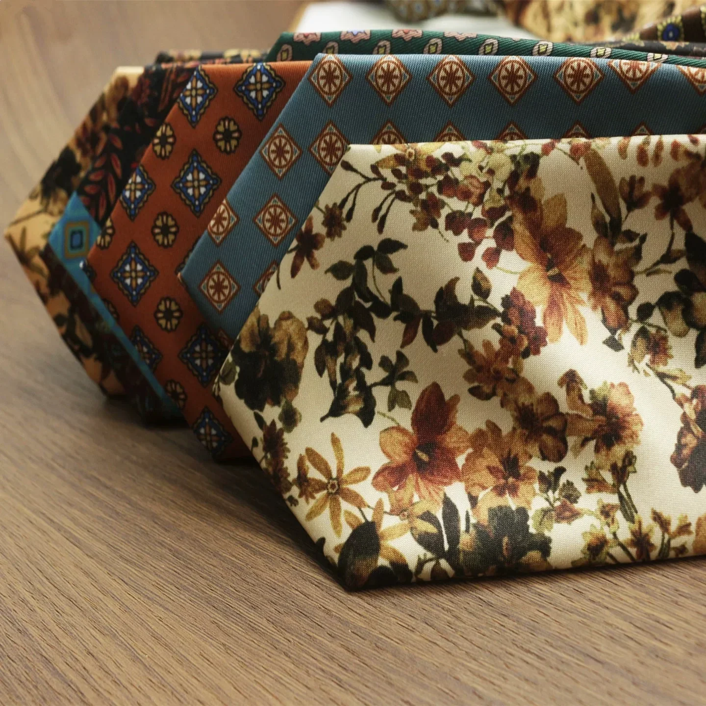 Retro 8 cm Breite Braune Blumen Krawatten Für Männer Frauen Casual Mode Seidige Gedruckt Krawatten Hochzeit Weiche Krawatte Smoking krawatte Geschenk