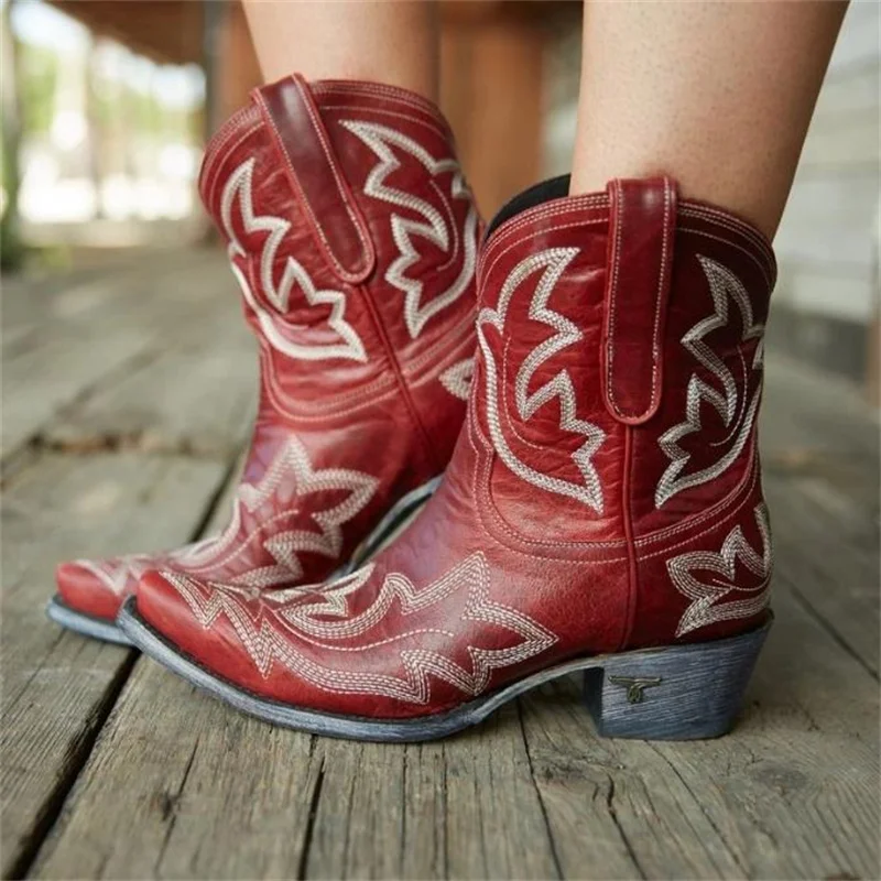 Women's Autumn/Winter New Embroidered Western Cowboy Boots, European and American Fashion High Heel Banquet Boots 34 43