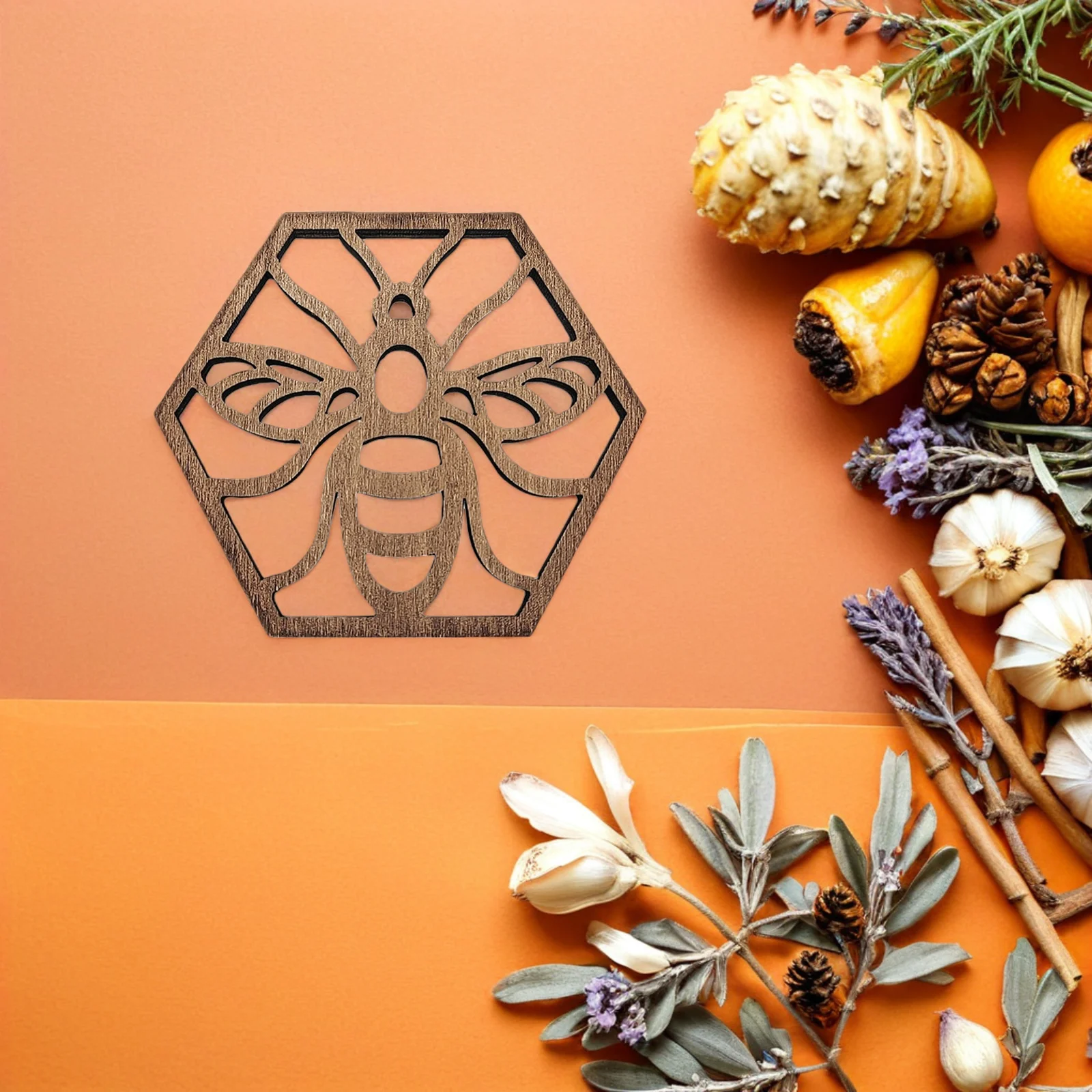 

5Pcs Bee Decor Wooden Coasters Premium Wood Cup Holder for Dining Tableware Mats Home Kitchen Decoration Wooden Coaster