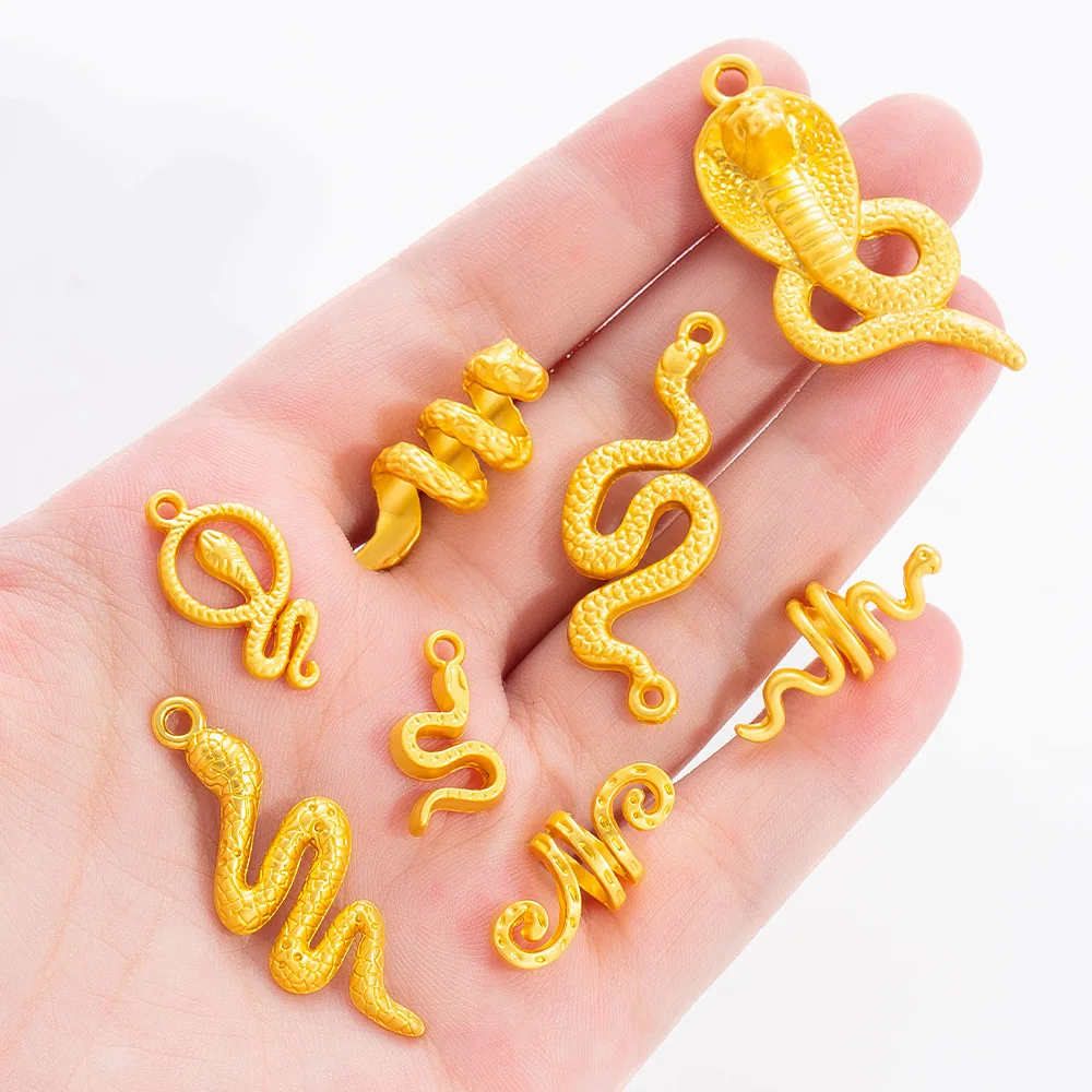 حار بيع كوبرا الجرسية قلادة diy الذهبي الأفعى أزياء الملابس سبيكة التبعي