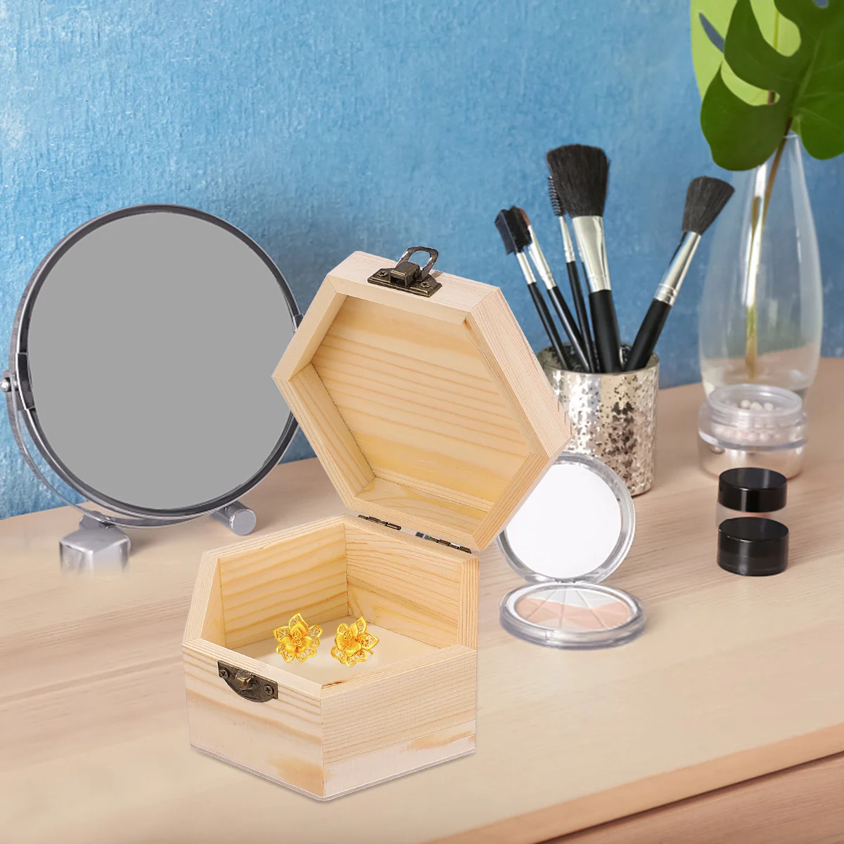 

1Pcs Wooden Jewelry Box DIY Handmade Retro Small Jewelry Organizer Storage Container Perfect for Rings Earrings Trinket Holder