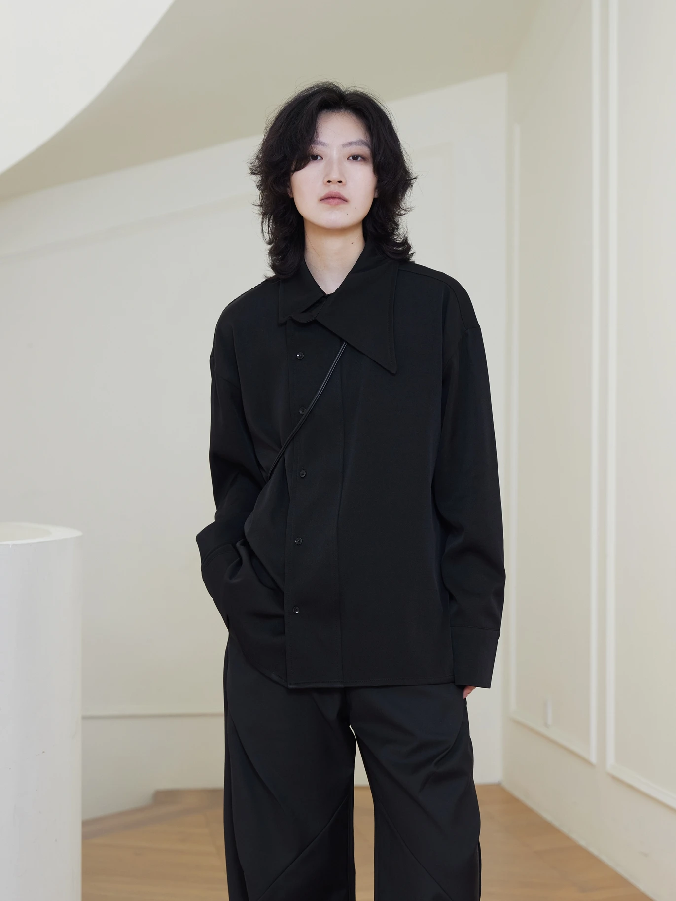 

Sunvonnie Asymmetric Collar Long Sleeve Shirt Original Design Pure Color Loose Fit Women's Premium Fashion Casual Shirt