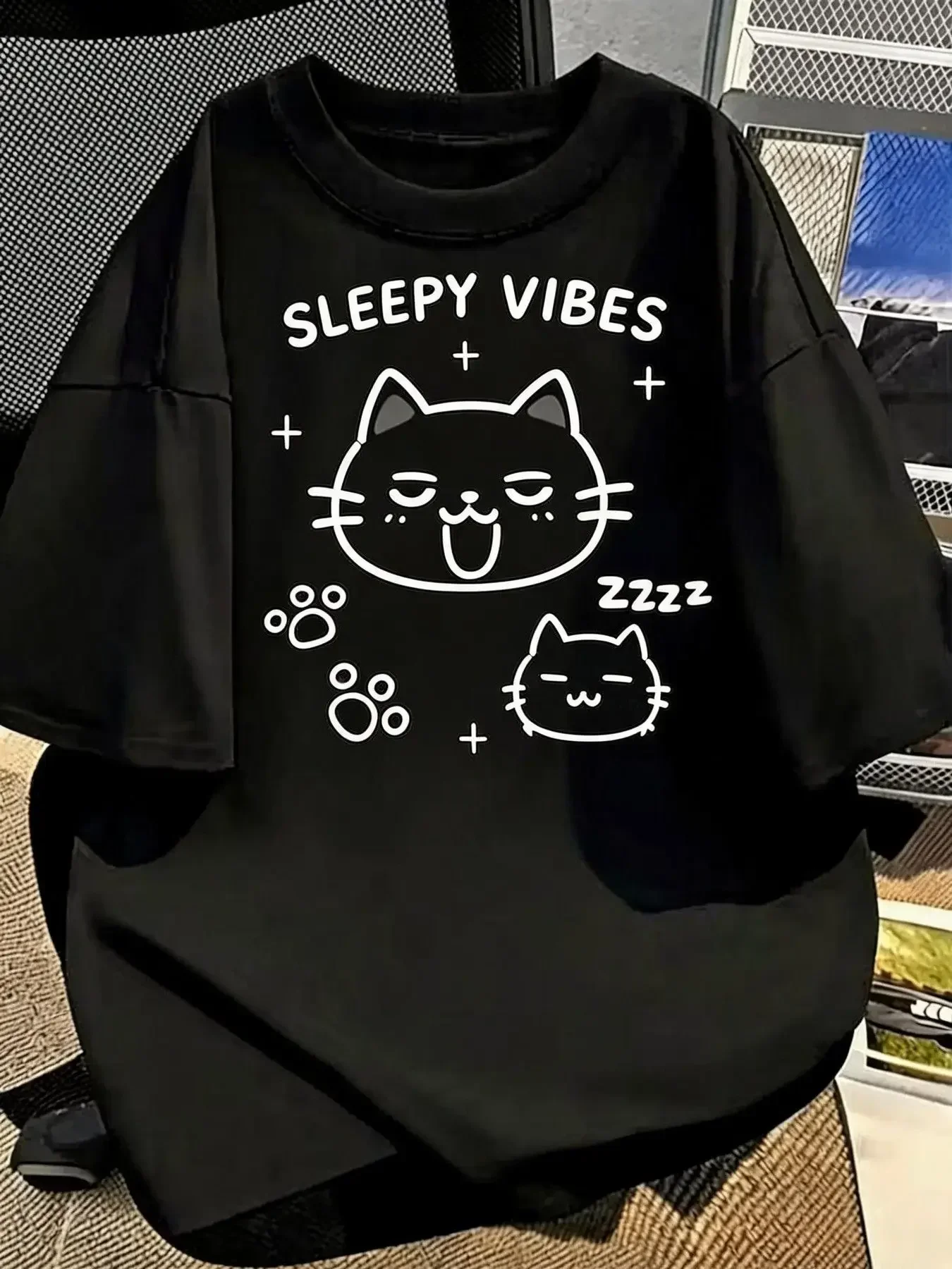 Women's Black Cat Print T-Shirt Sleepy Vibes Suitable for Daily Wear Casual Short Sleeve Round Neck Tops Outfit Clothes Female